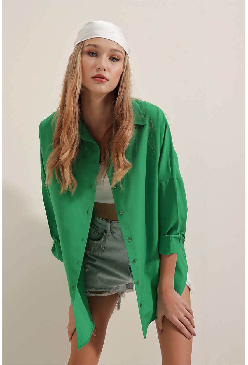 3900 Kadın Oversize Uzun Basic Gömlek - Yeşil