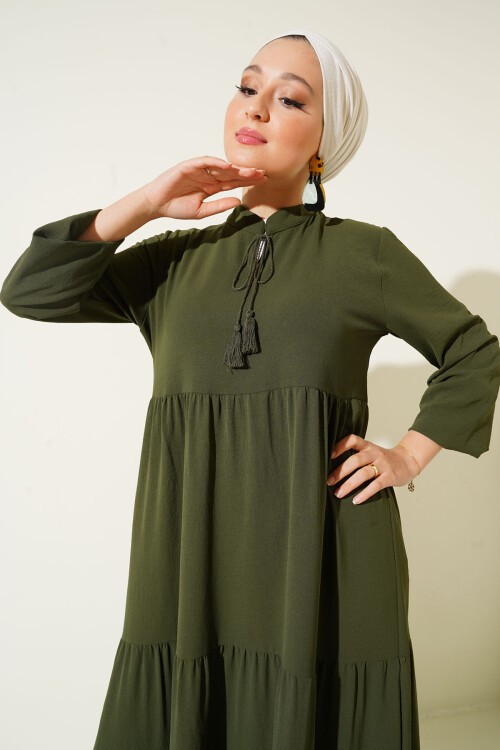 Merterium 1627 Yaka Bağcıklı Tesettür Elbise - D.Haki