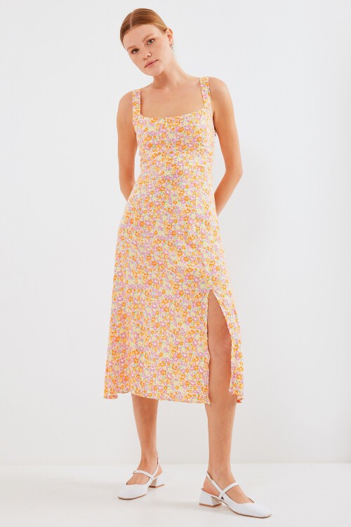 Merterium 2282 Yırtmaçlı Askılı Viskon Elbise - Turuncu