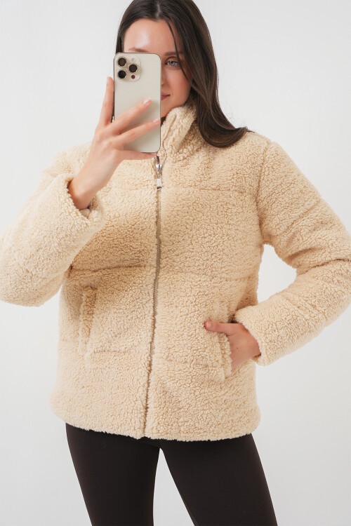 Merterium 5178 Astarlı Peluş Mont - Krem