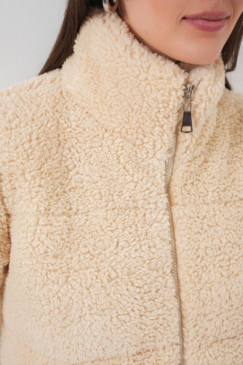 Merterium 5178 Astarlı Peluş Mont - Krem