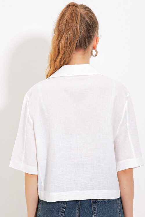 Merterium Kadın Beyaz Çift Düğmeli Oversize Crop Keten Ceket 0706