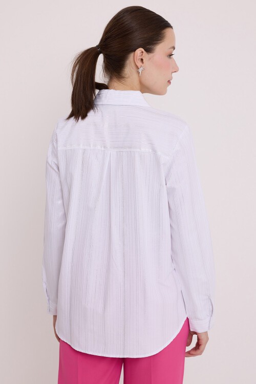 Merterium Kadın Beyaz Gümüş Varak Desenli Gömlek 20253