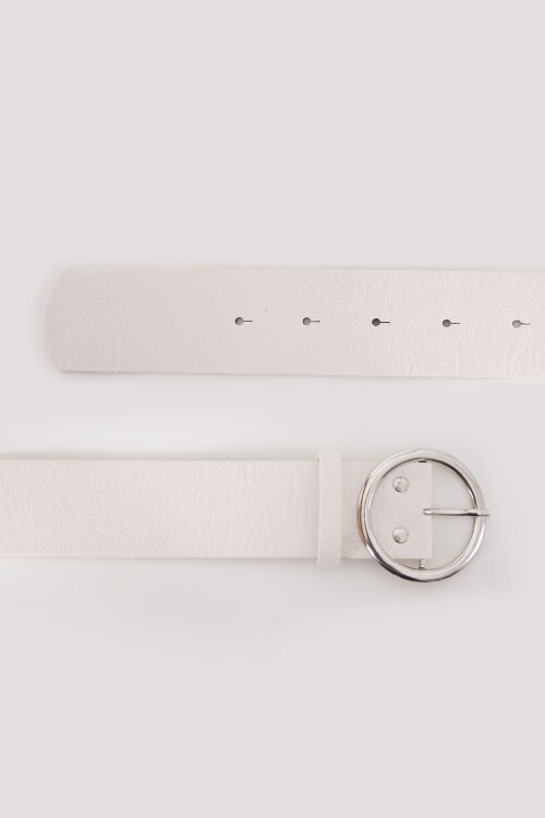 Merterium Kadın  Beyaz Tokalı Suni Deri Kemer 010124