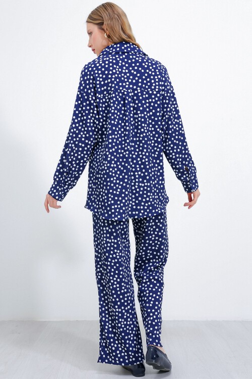 Merterium Kadın Puantiyeli Lacivert Ekru Örme İkili Takım 5858