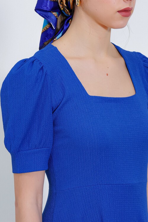 Merterium Kadın Saks Kare Yaka Örme Mini Elbise