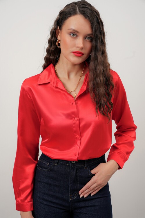 Merterium Kadın Saten Gömlek Geniş Beden Aralığı - Kırmızı