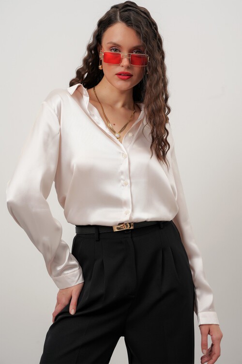 Merterium Kadın Saten Gömlek Geniş Beden Aralığı - Krem