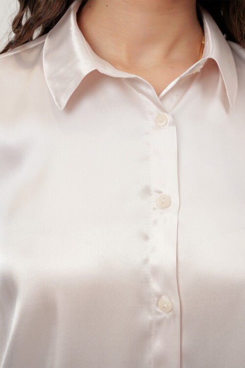 Merterium Kadın Saten Gömlek Geniş Beden Aralığı - Krem