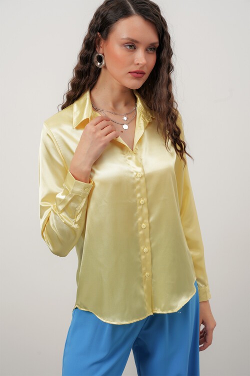 Merterium Kadın Saten Gömlek Geniş Beden Aralığı - Sarı
