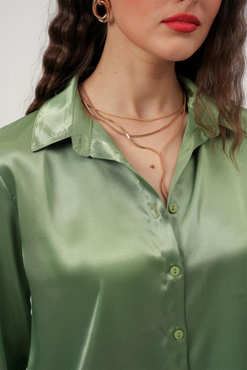 Merterium Kadın Saten Gömlek Geniş Beden Aralığı - Y.Yeşil