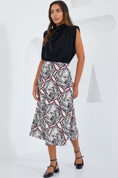 Merterium Kadın Siyah Kırmızı Desenli Saten Etek 15806