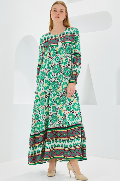 Merterium Kadın Yeşil Kırmızı Desenli Uzun Viskon Elbise 1947