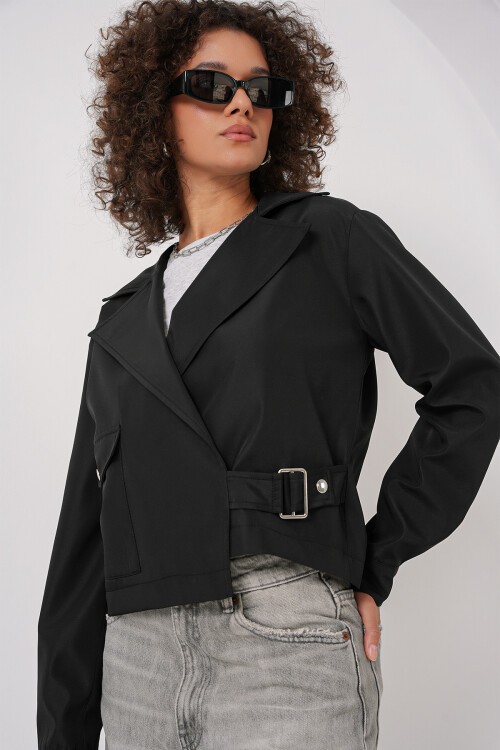 Merterium 0712 Kruvaze Yaka Kısa Trençkot - Siyah