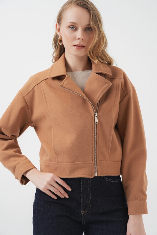 Merterium 0717 Kadın Kısa Kaşe Ceket - Camel