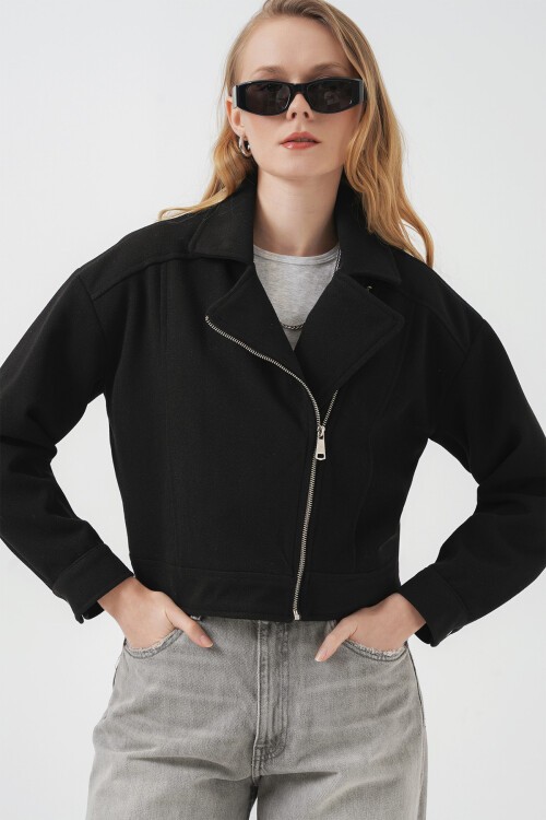 Merterium 0717 Kadın Kısa Kaşe Ceket - Siyah