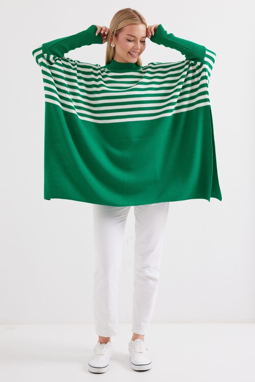 Merterium 15783 Yırtmaçlı Panço Kazak - F. Yeşil