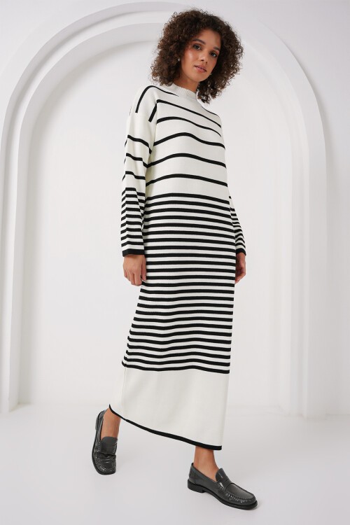 Merterium 15890 Uzun Triko Elbise - B.Beyaz