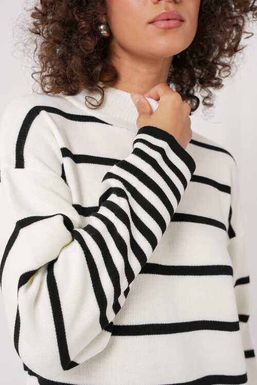 Merterium 15890 Uzun Triko Elbise - B.Beyaz