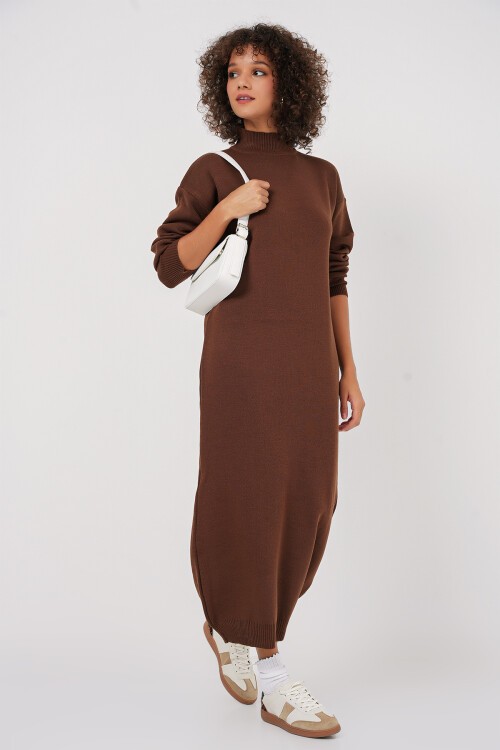 Merterium 15890 Uzun Triko Elbise - Kahverengi