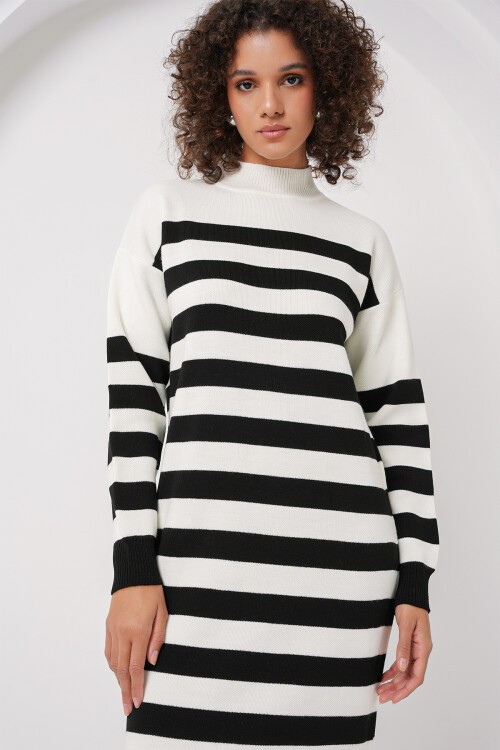 Merterium 15898 Çizgili Uzun Triko Elbise - B.Beyaz