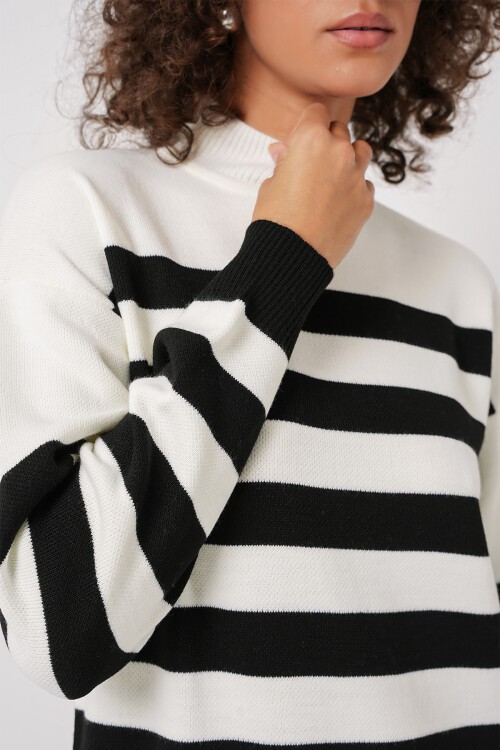 Merterium 15898 Çizgili Uzun Triko Elbise - B.Beyaz