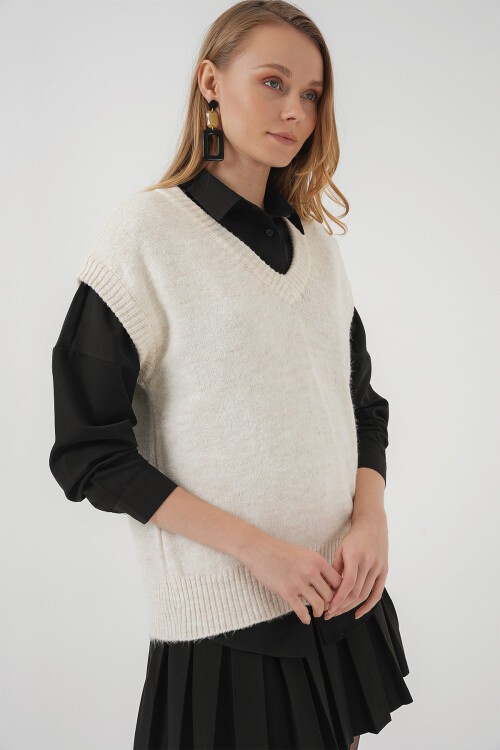 Merterium 15914 V Yaka Triko Süveter - Ekru