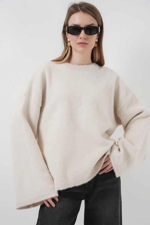 Merterium 15915 Yumuşak Dokulu Triko Kazak - Taş