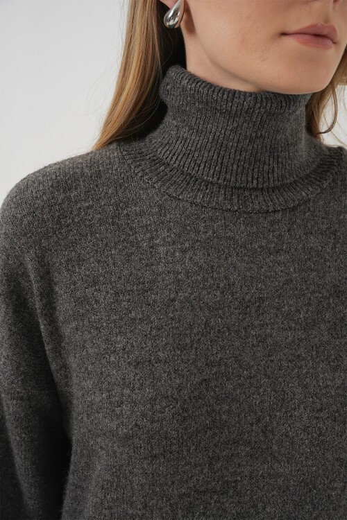 Merterium 15917 Kadın Balıkçı Yaka Oversize Triko Kazak - Antrasit