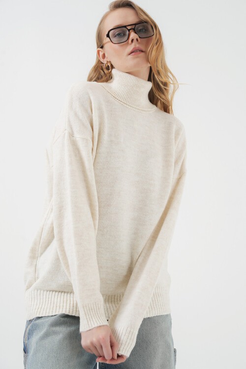 Merterium 15917 Kadın Balıkçı Yaka Oversize Triko Kazak - Ekru