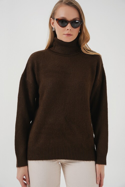 Merterium 15917 Kadın Balıkçı Yaka Oversize Triko Kazak - Kahverengi