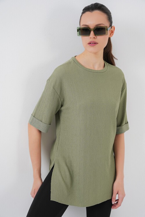 Merterium 4332 Yanı Yırtmaçlı Örme Tişört - Çağla