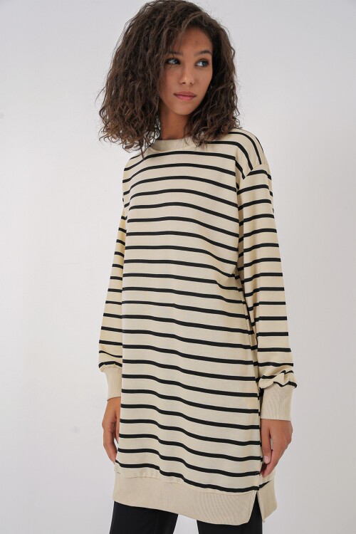 Merterium 55452 Kadın Bisiklet Yaka Çizgili Tesettür Tunik - Siyah