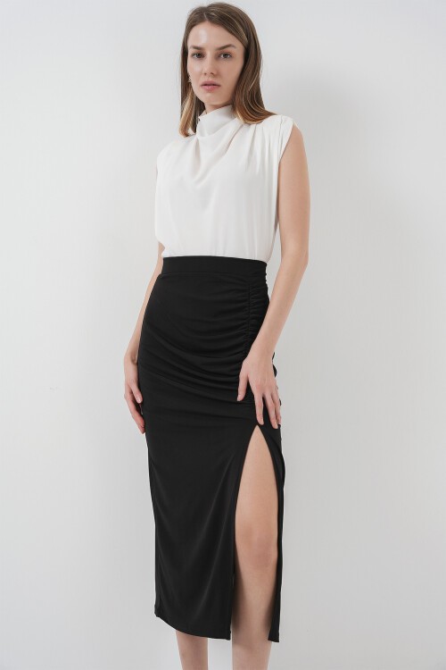 Merterium 8033 Sandy Yırtmaçlı Etek - Siyah