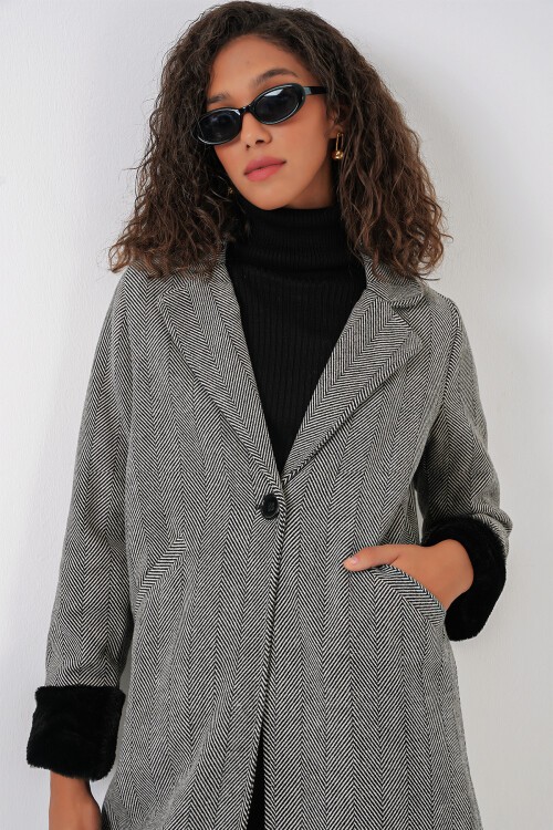 Merterium 9085 Balık Sırtı Kaşe Kaban - D. Siyah