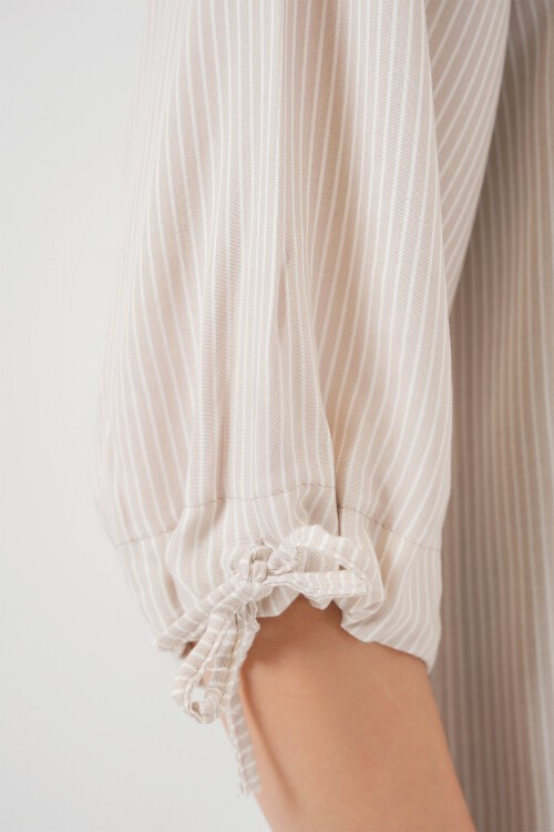 Merterium Kadın Çizgili Oversize Kısa Kol Gömlek 20296 - Krem