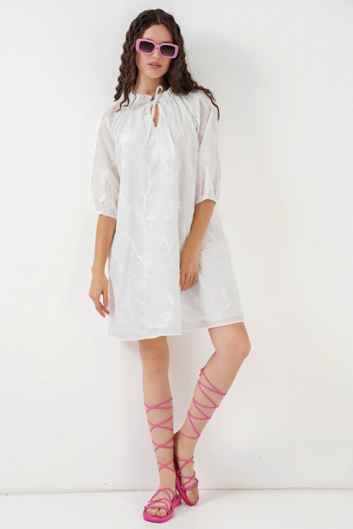 Merterium Kadın Desenli Kısa Elbise 2528 - Beyaz