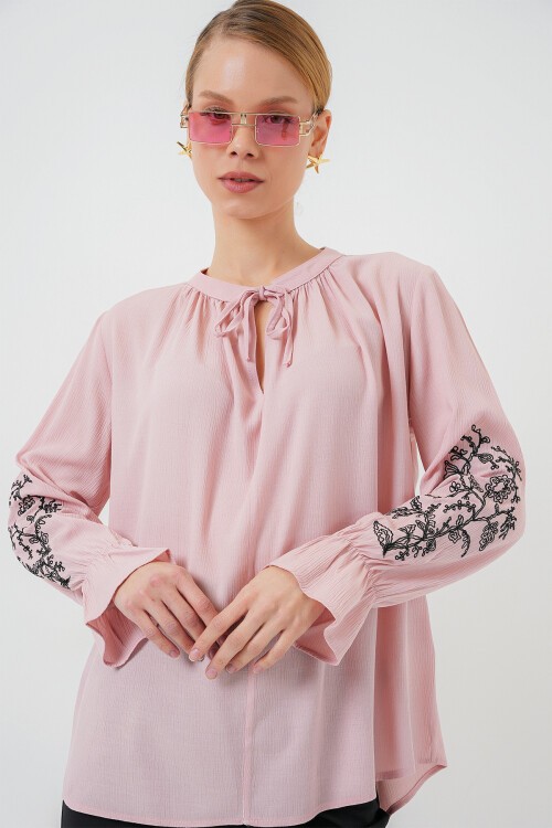 Merterium Kadın Nakışlı Örme Bluz 941 - Pudra