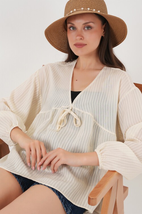 Merterium Kadın Önü Bağcıklı Uzun Kol Bluz 946 - Krem