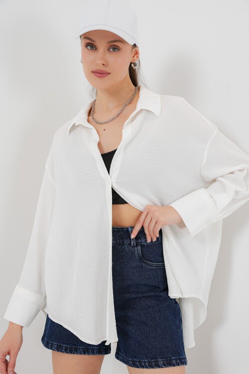 Merterium Kadın Örme Oversize Gömlek 20264 - Beyaz