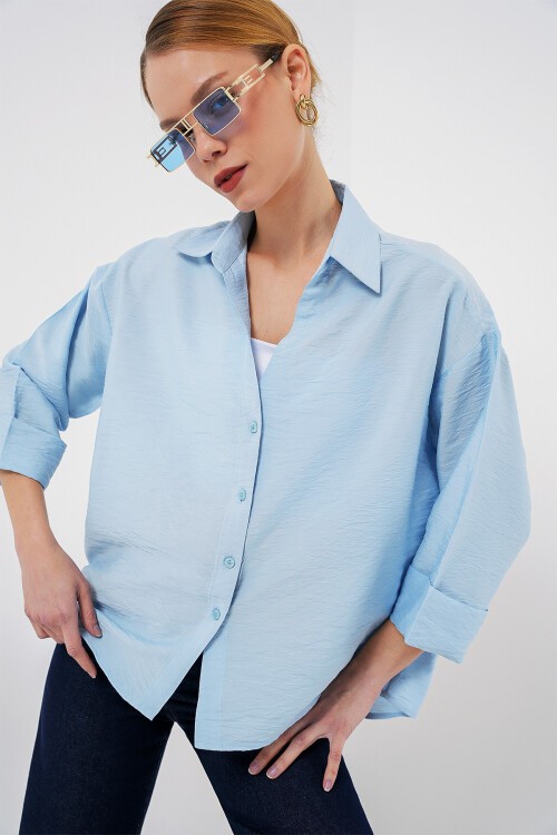 Merterium Kadın Oversize Kısa Kol Gömlek 20315 - Mavi