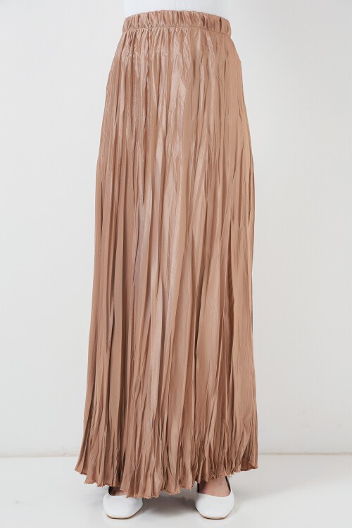 Merterium Kadın Uzun Kırışık Parlak Etek 8034 - Bisküvi