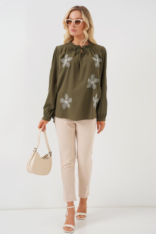 Merterium Kadın Uzun Kol Nakışlı Örme Bluz 951 - Haki
