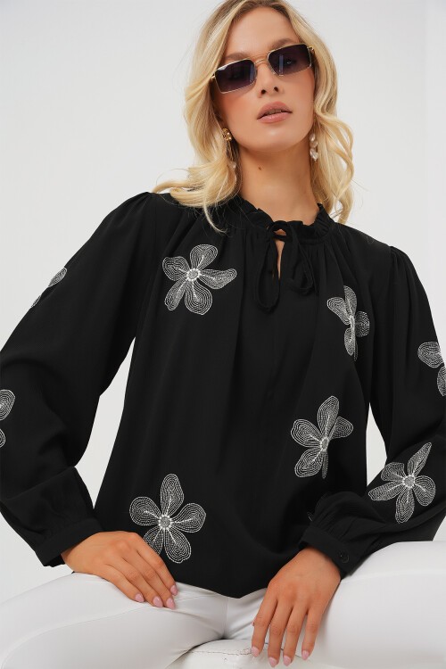 Merterium Kadın Uzun Kol Nakışlı Örme Bluz 951 - Siyah