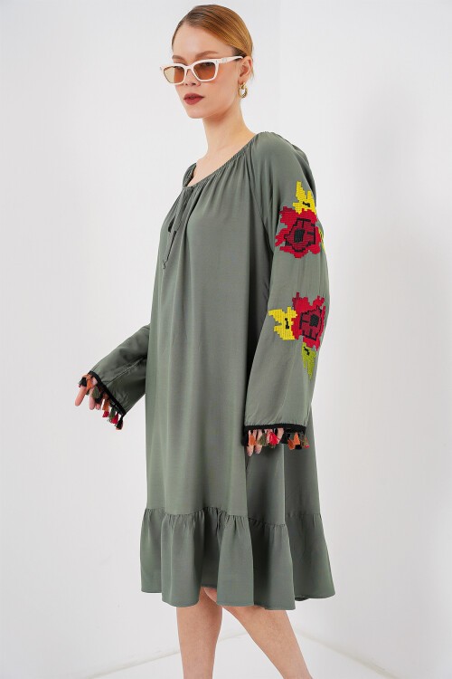 Merterium Nakışlı Midi Elbise 2531 - Haki