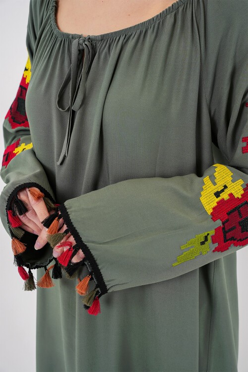 Merterium Nakışlı Midi Elbise 2531 - Haki