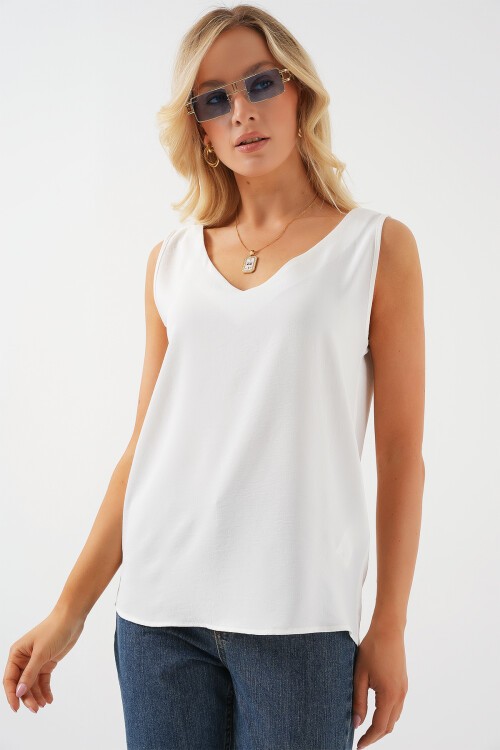 Merterium V Yaka Sıfır Kol Bluz 950 - Beyaz