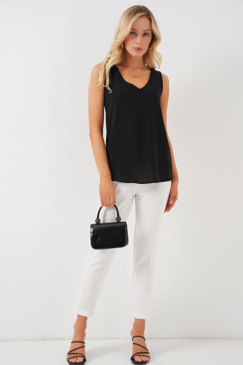 Merterium V Yaka Sıfır Kol Bluz 950 - Siyah