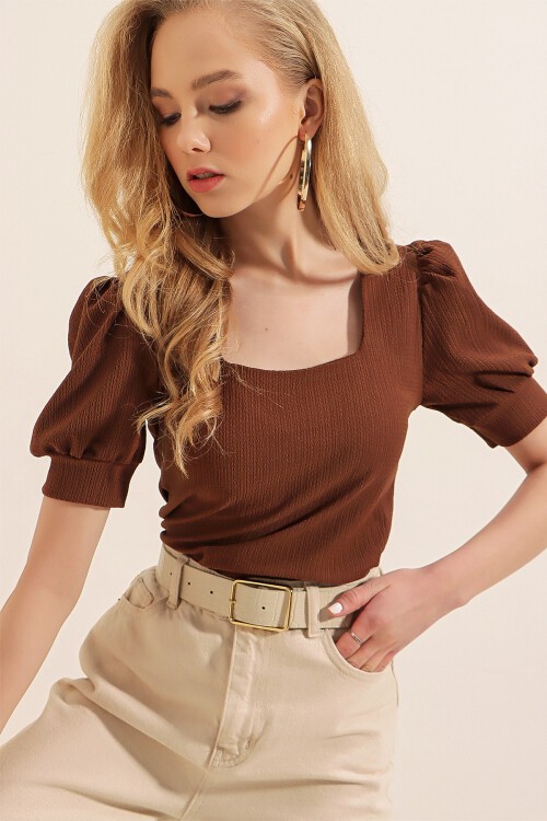 Merterium 0409 Kare Yaka Örme Bluz - Kahverengi