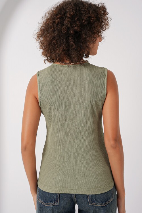 Merterium 0476 Sıfır Kol Örme Bluz - Çağla